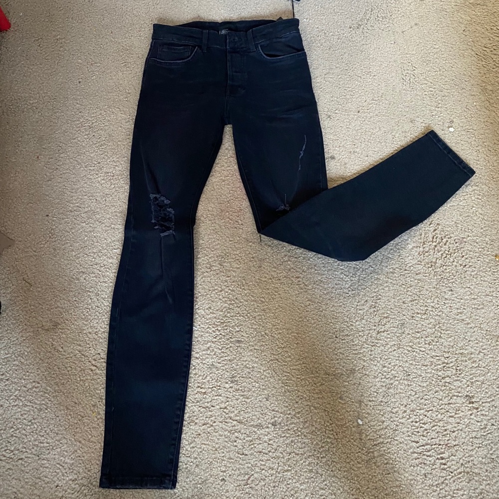 Forever 21 Black Skinny Ripped Jeans